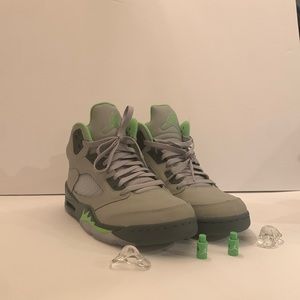 Green and grey air Jordon 5 retro. brand new never been worn